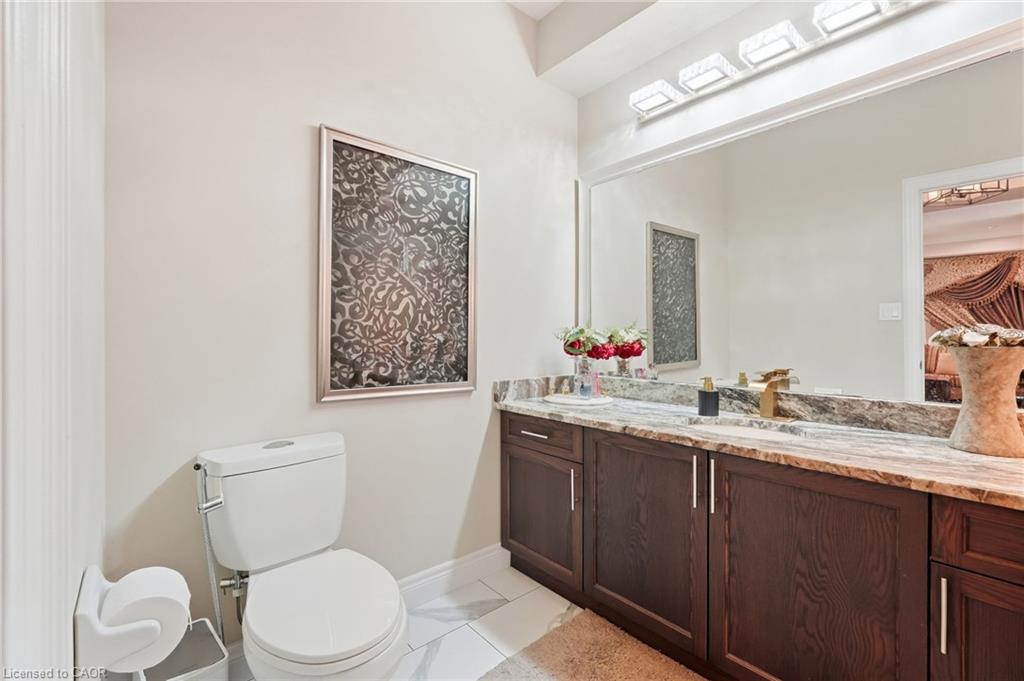 88 Eringate Court Property Photo 38