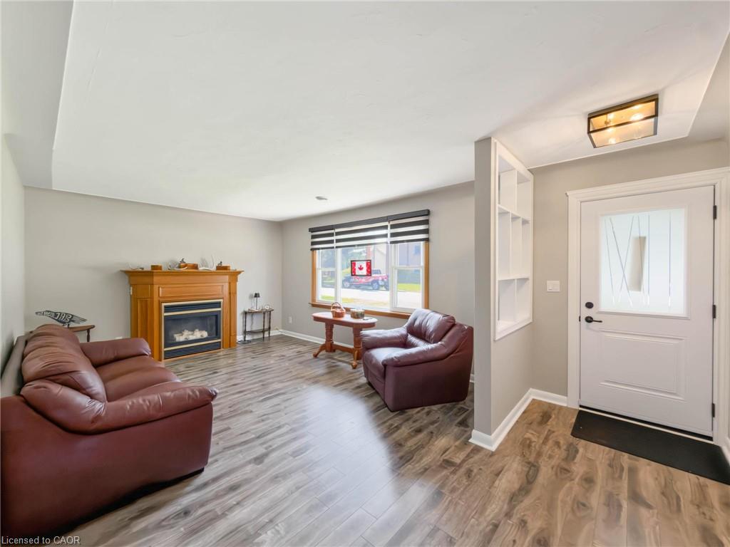 323 Brace Street Property Photo 13