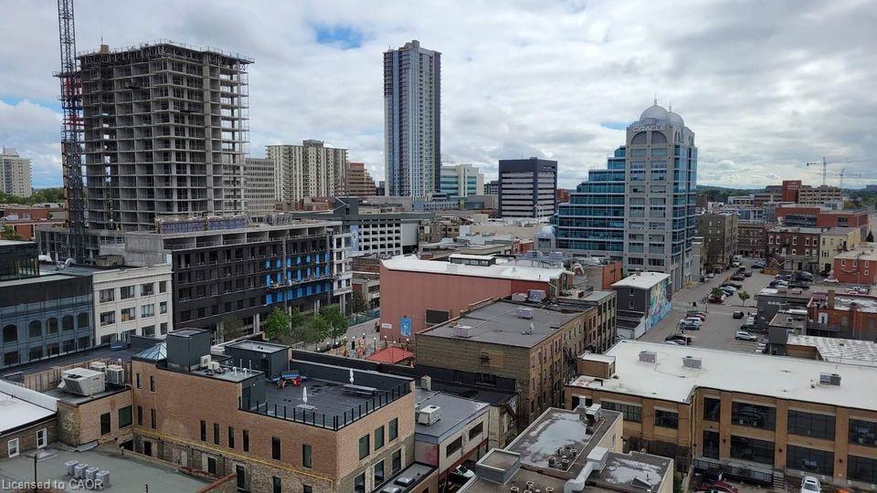 1104-60 Charles Street W Property Photo 10