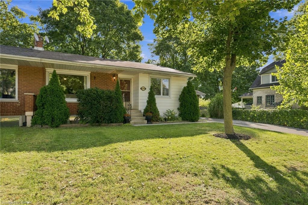 229 Drury Lane Property Photo 4