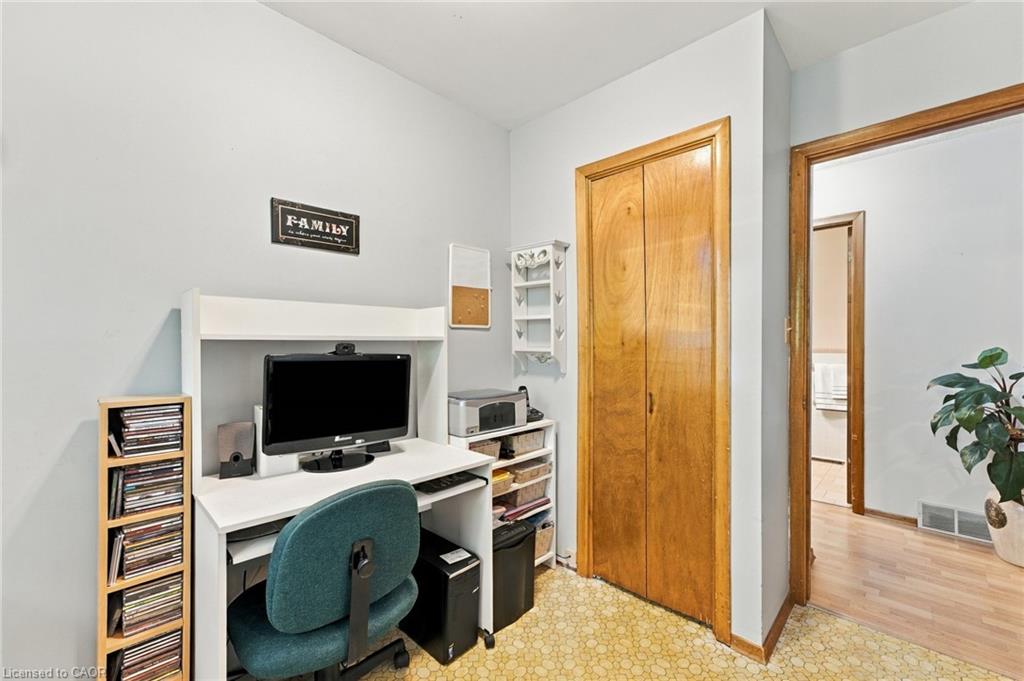 229 Drury Lane Property Photo 16