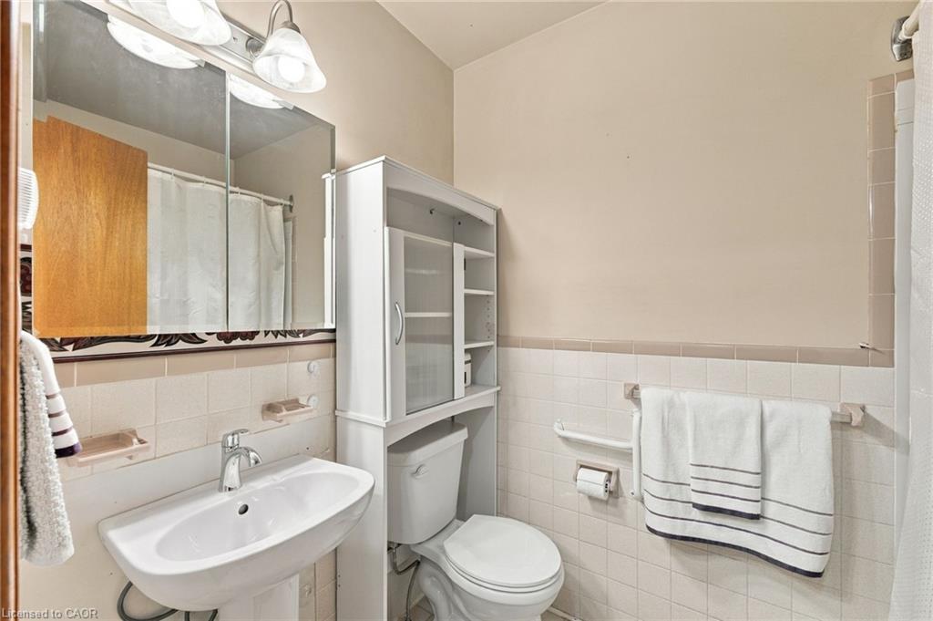 229 Drury Lane Property Photo 20