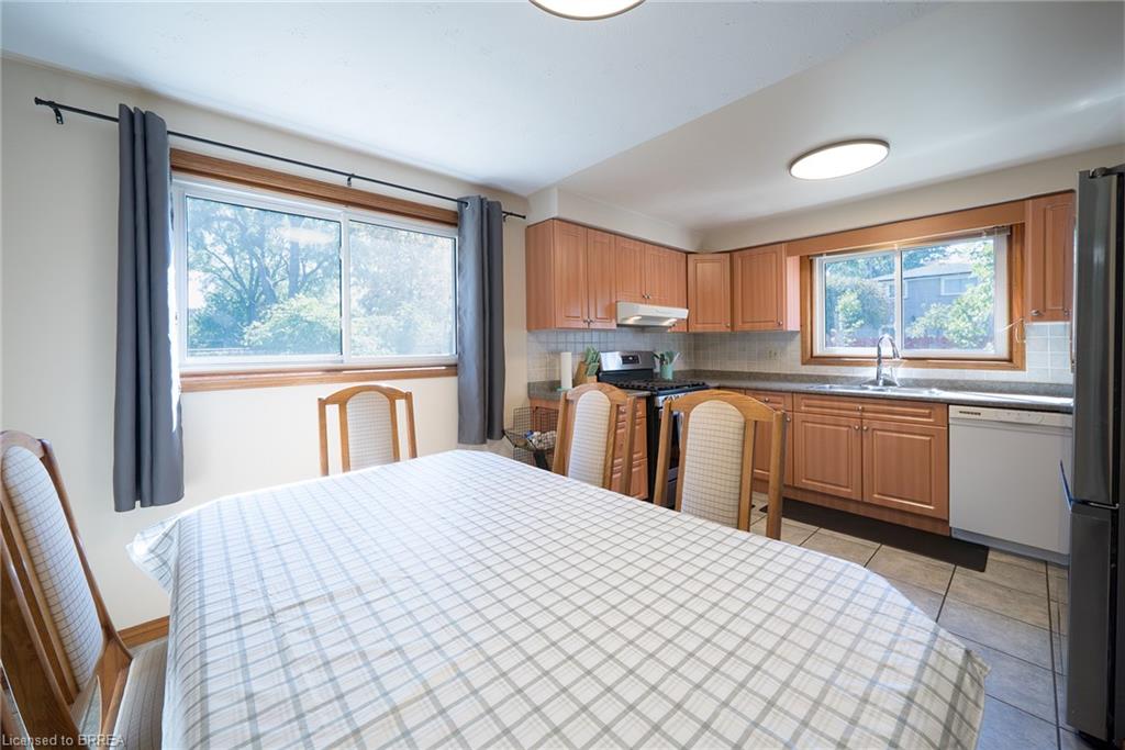 32 Avondale Crescent Property Photo 21
