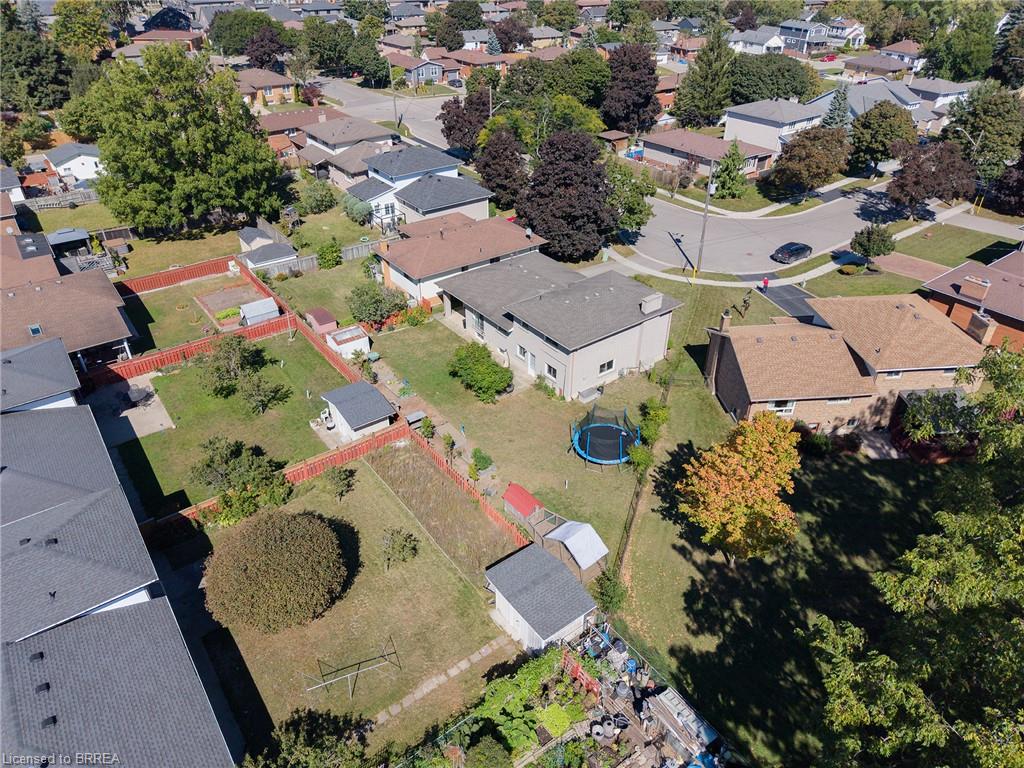 32 Avondale Crescent Property Photo 40