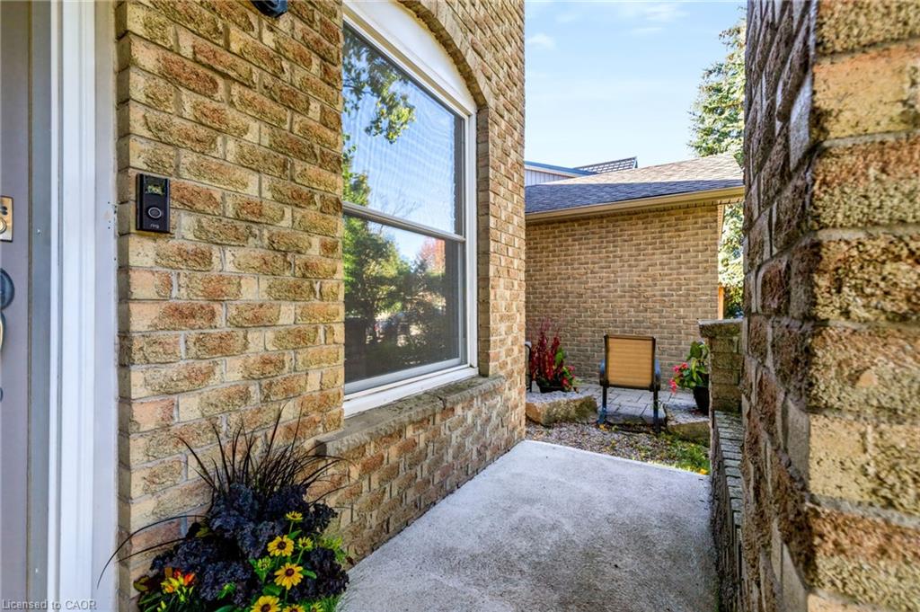 220 Harvest Drive Property Photo 4