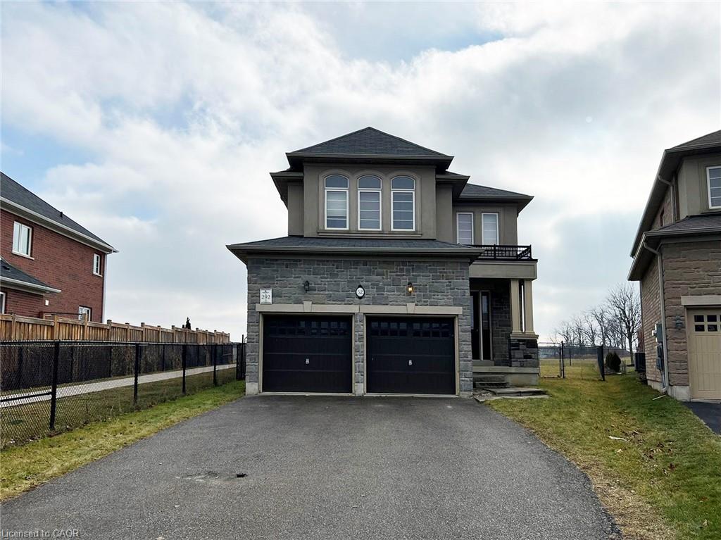 52 Whittington Drive Property Photo 1