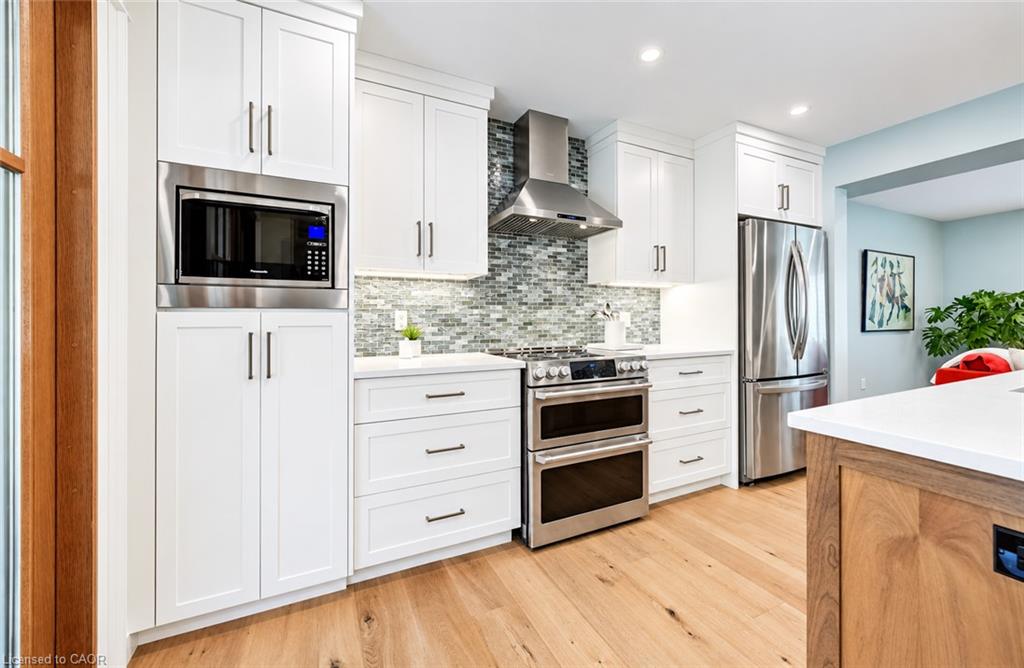 656 Westmount Road W Property Photo 13