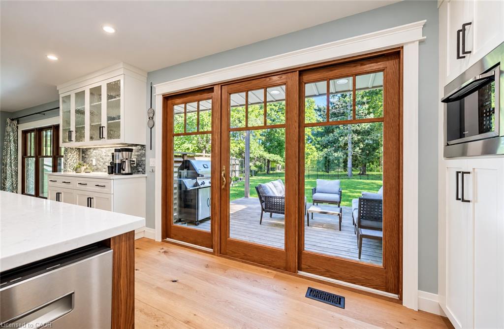 656 Westmount Road W Property Photo 19