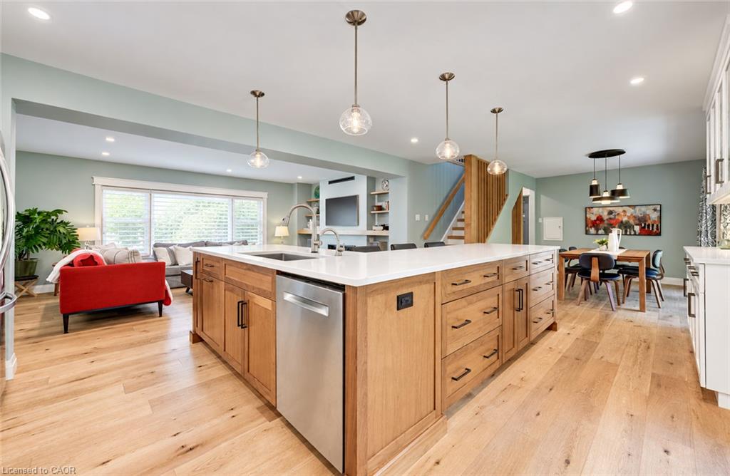 656 Westmount Road W Property Photo 21