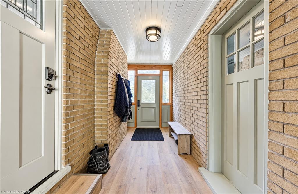 656 Westmount Road W Property Photo 34