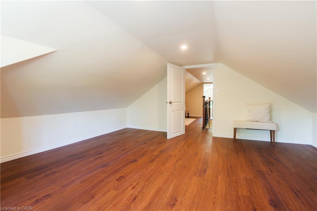 95 Fennell Avenue W Property Photo 29