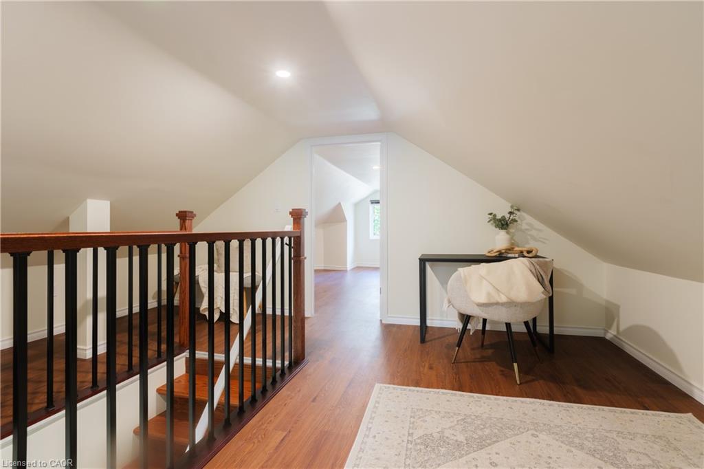 95 Fennell Avenue W Property Photo 31