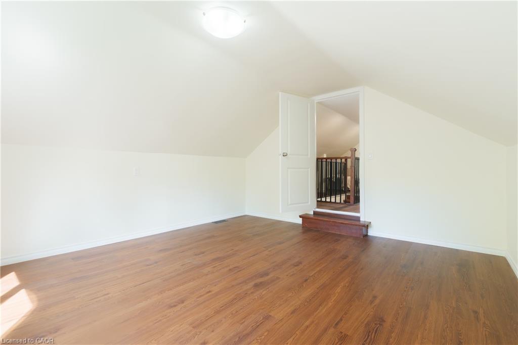 95 Fennell Avenue W Property Photo 33