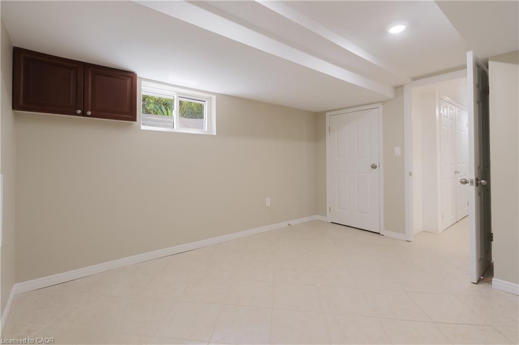 95 Fennell Avenue W Property Photo 39