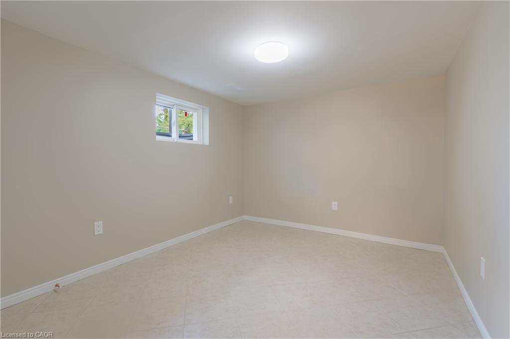 95 Fennell Avenue W Property Photo 42