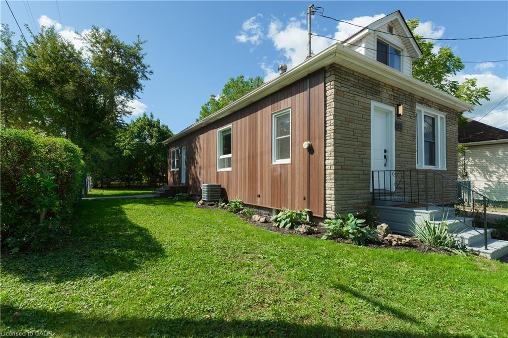 95 Fennell Avenue W Property Photo 44