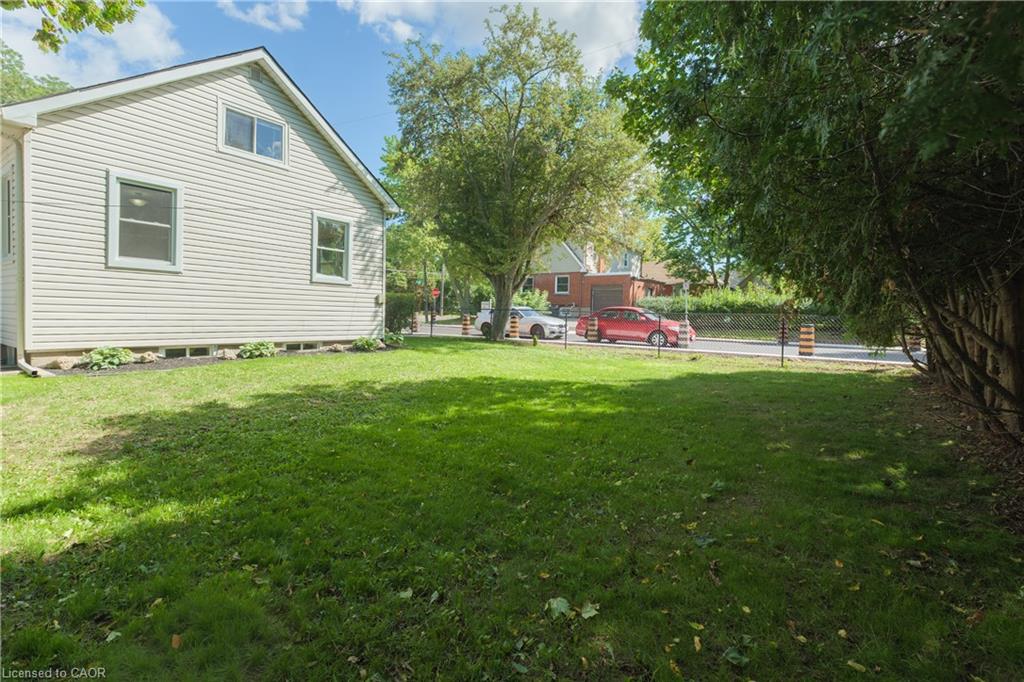 95 Fennell Avenue W Property Photo 47