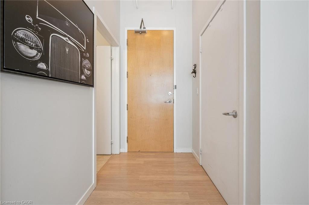 112-410 King Street W Property Photo 29