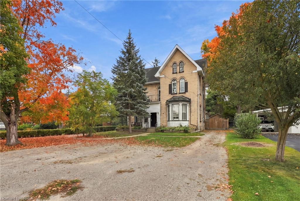 107 Cayley Street Property Photo 1
