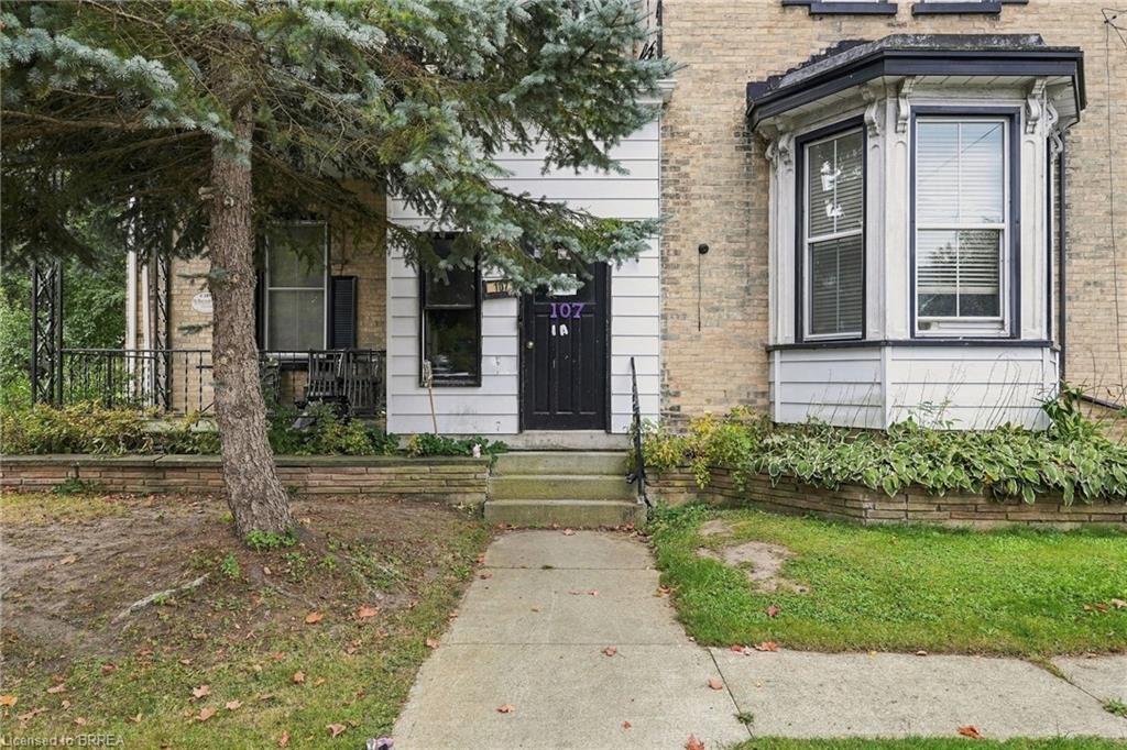 107 Cayley Street Property Photo 10