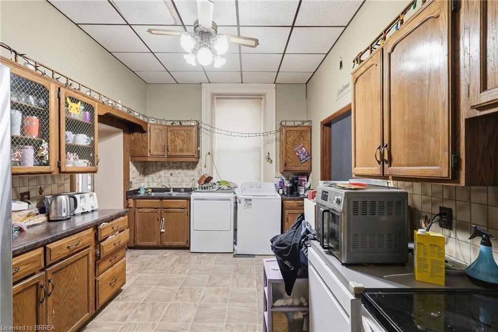 107 Cayley Street Property Photo 14
