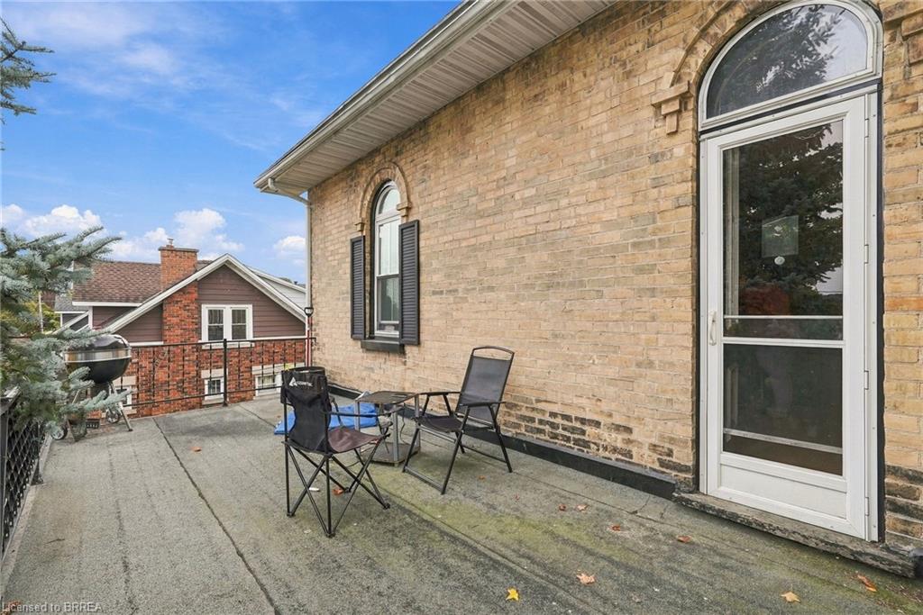 107 Cayley Street Property Photo 17