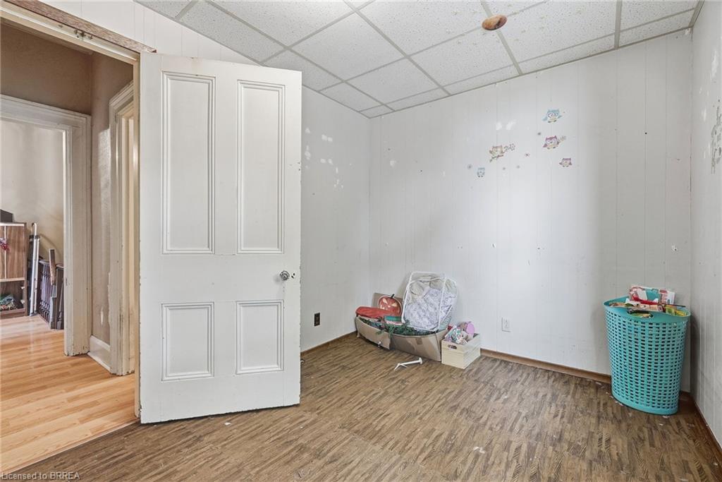 107 Cayley Street Property Photo 20