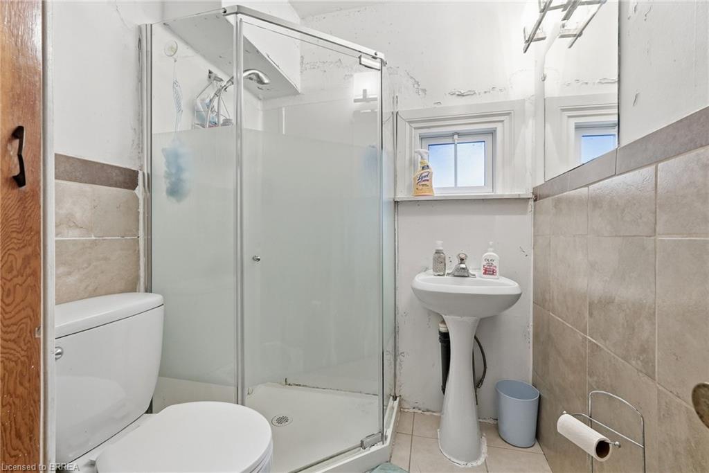 107 Cayley Street Property Photo 21