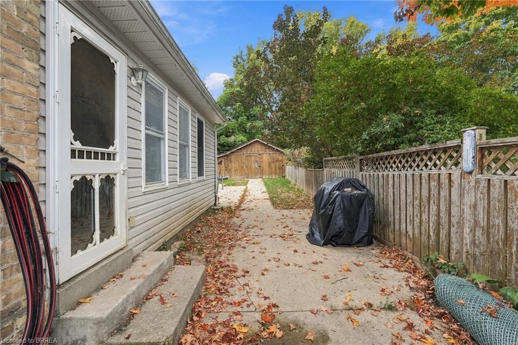 107 Cayley Street Property Photo 24
