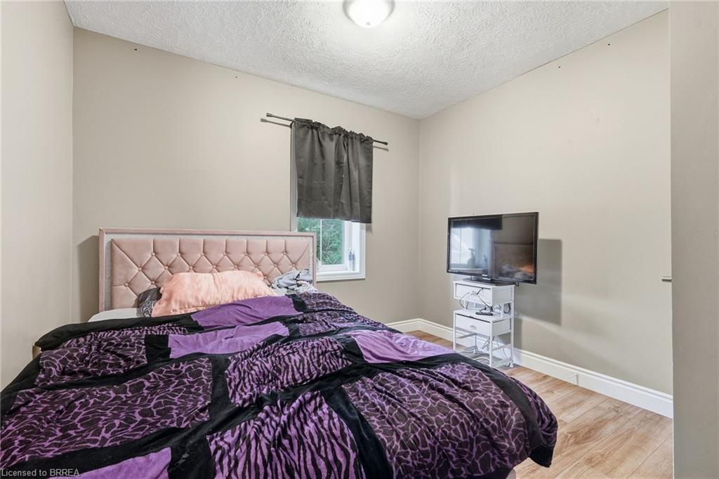 107 Cayley Street Property Photo 33