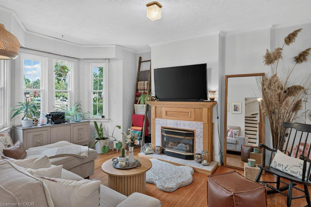 32 Lincoln Avenue Property Photo 9