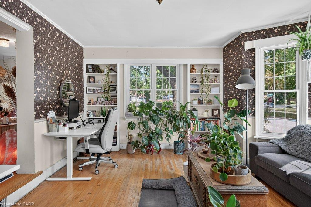 32 Lincoln Avenue Property Photo 17