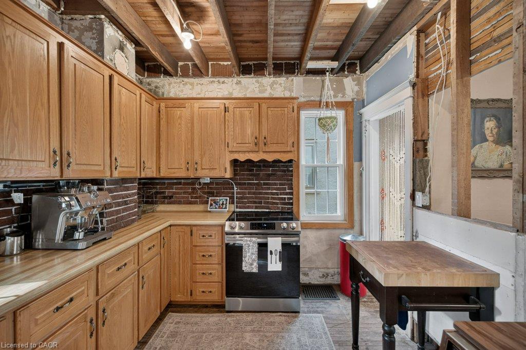 32 Lincoln Avenue Property Photo 23