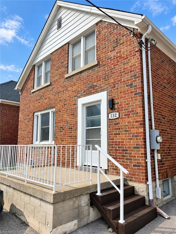 132 Bridgeport Road E Property Photo 2