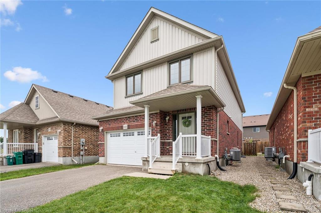 335 Finoro Crescent Property Photo 3