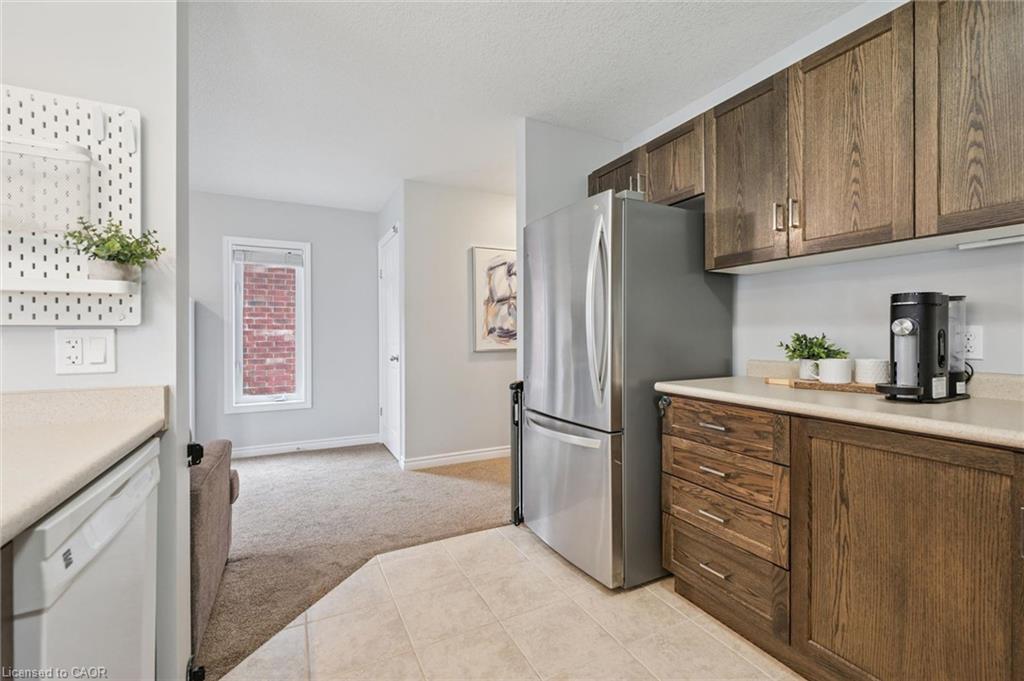 335 Finoro Crescent Property Photo 14