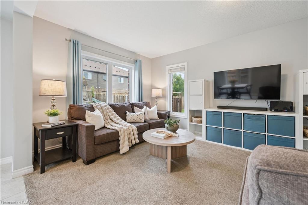 335 Finoro Crescent Property Photo 16