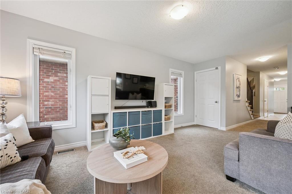 335 Finoro Crescent Property Photo 18
