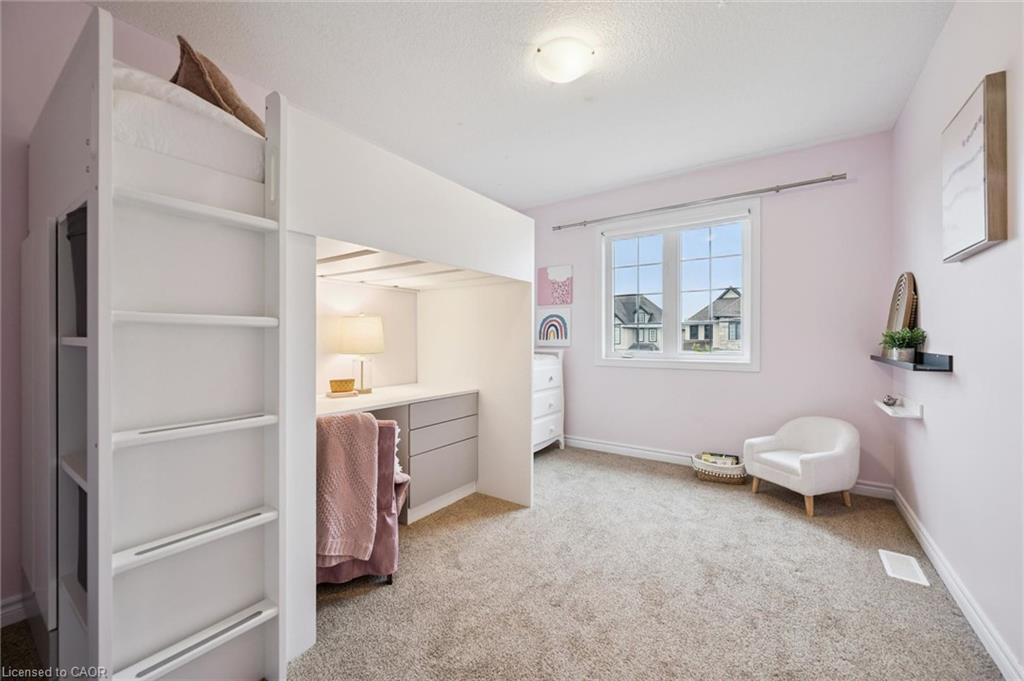 335 Finoro Crescent Property Photo 28