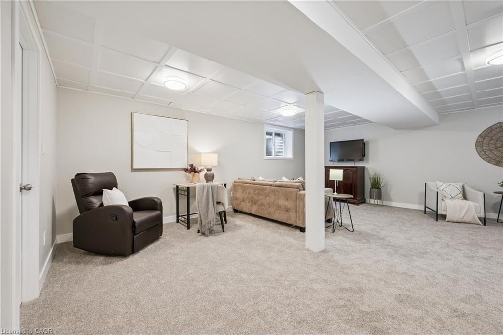 335 Finoro Crescent Property Photo 32
