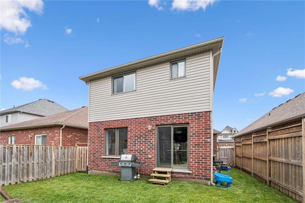 335 Finoro Crescent Property Photo 37