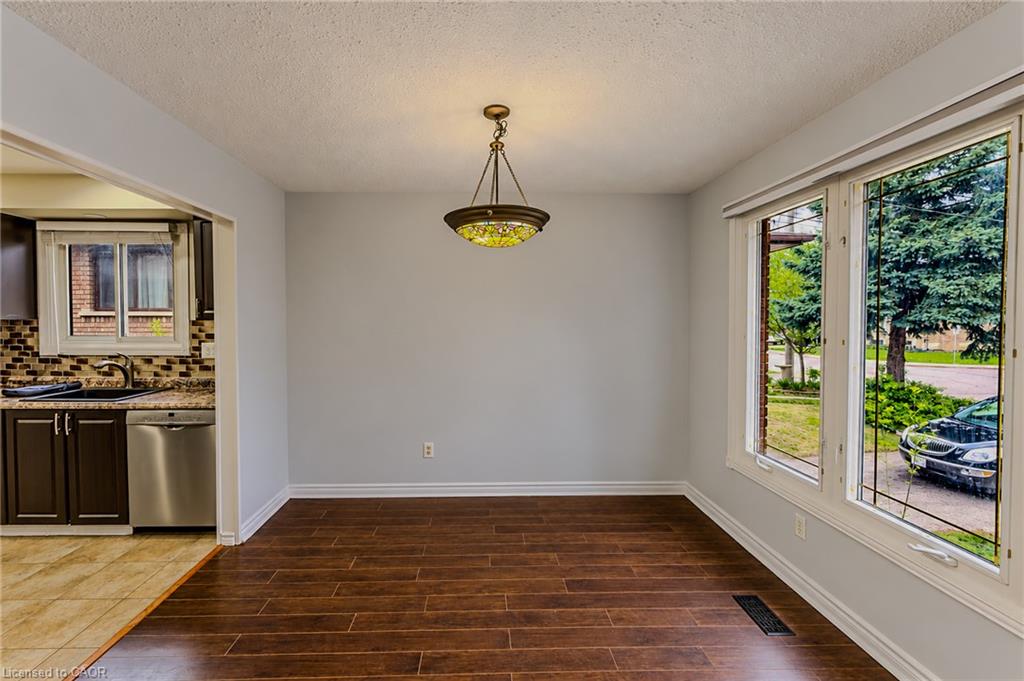 17 Taymall Street Property Photo 4