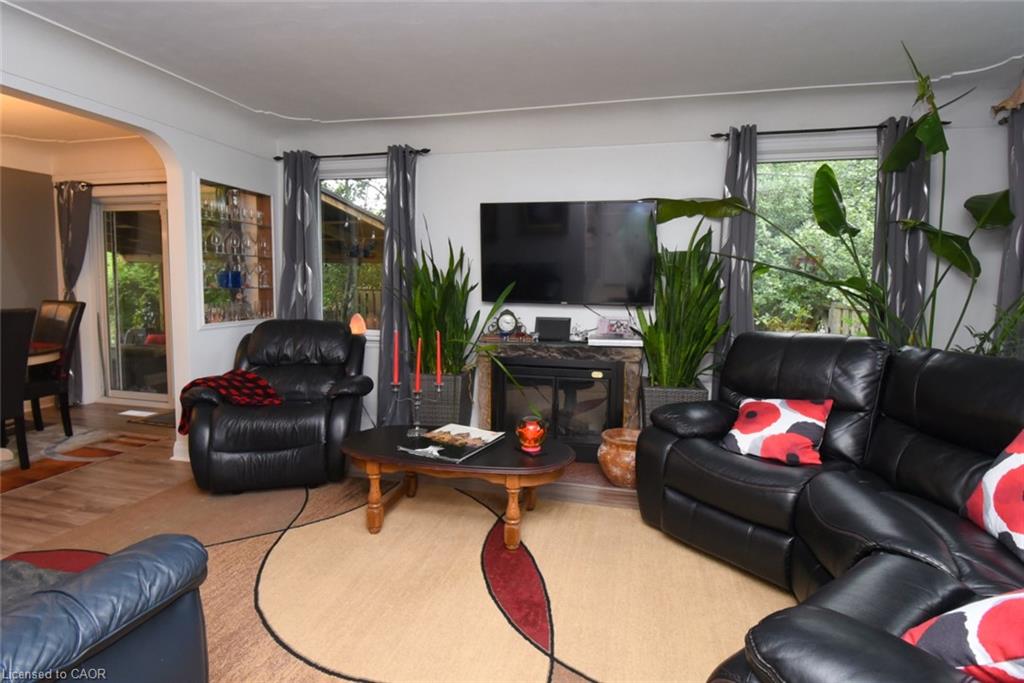 154 Ewen Road Property Photo 6