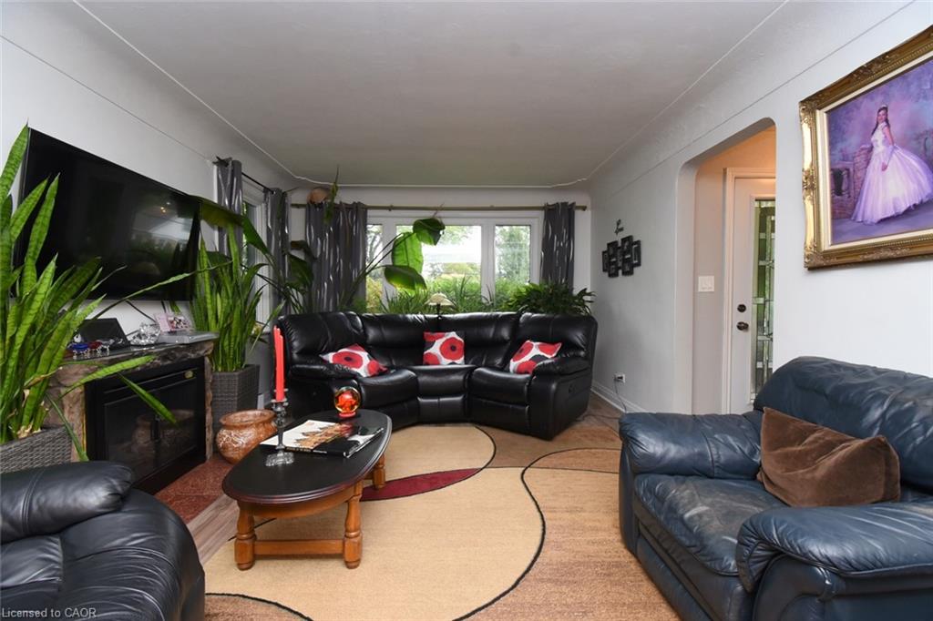154 Ewen Road Property Photo 7