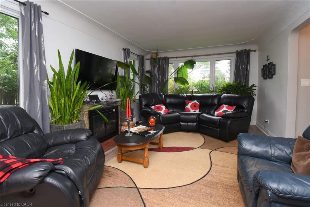 154 Ewen Road Property Photo 8