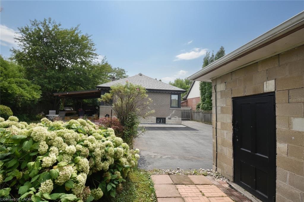 154 Ewen Road Property Photo 32