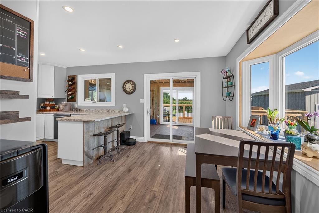 359 First Line Property Photo 14