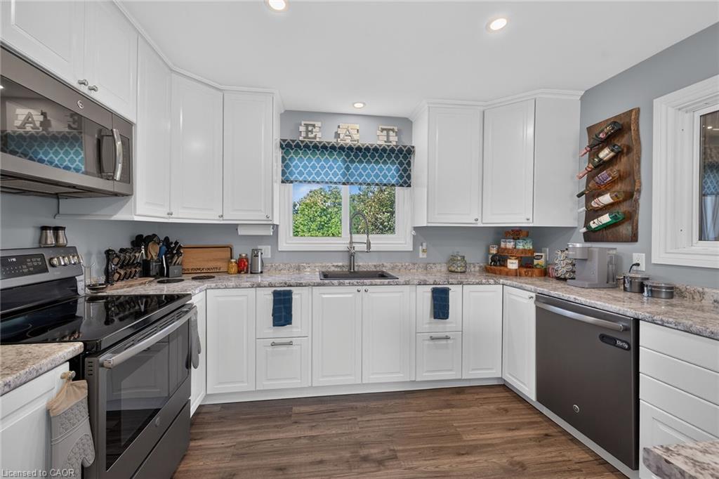 359 First Line Property Photo 17
