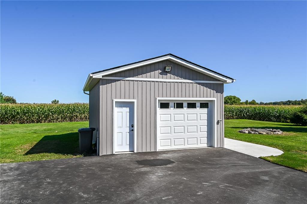 359 First Line Property Photo 40