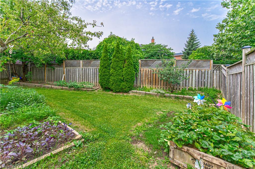 270 Springvalley Crescent Property Photo 42